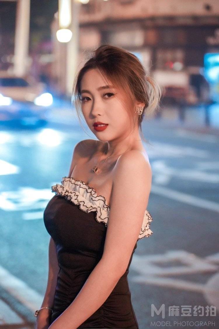 夜景模特