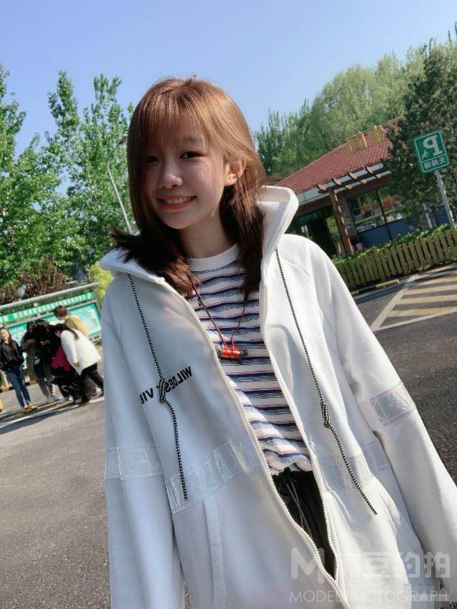 校园模特