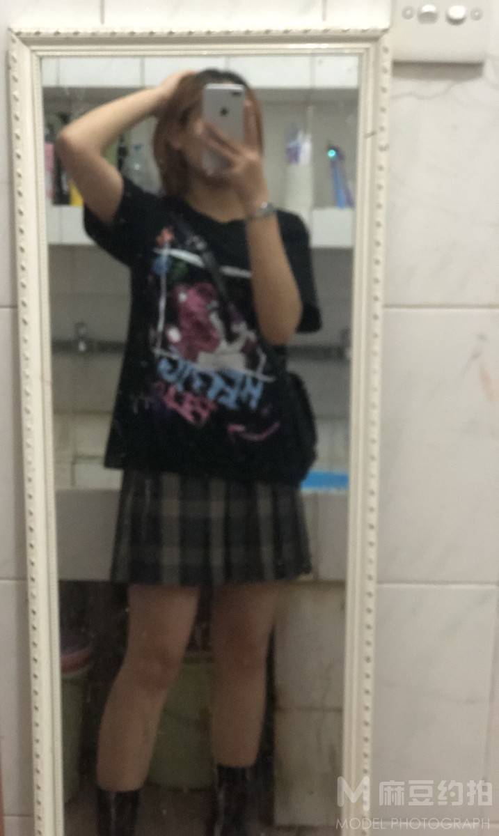胶片模特
