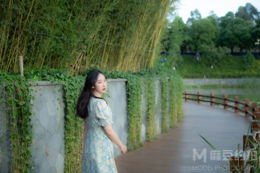 清新模特