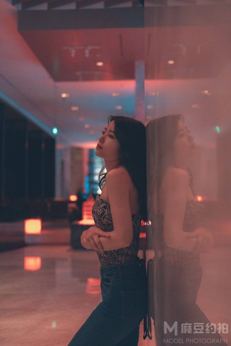 夜景模特