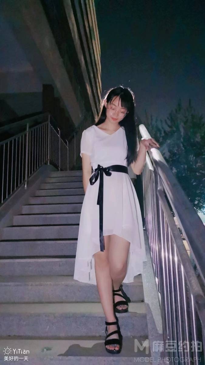 民国模特