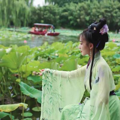汉服模特