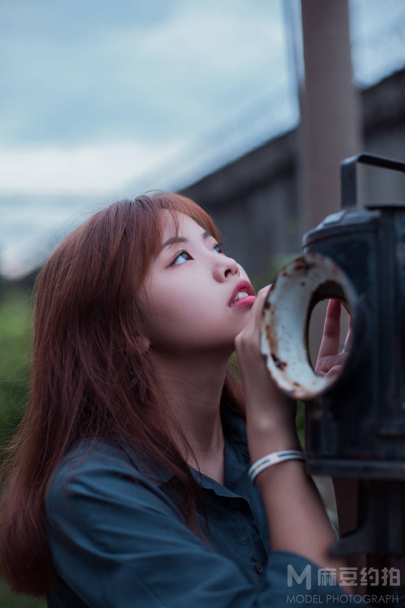 情绪模特