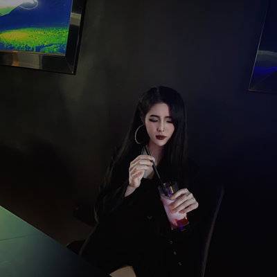 黑白模特
