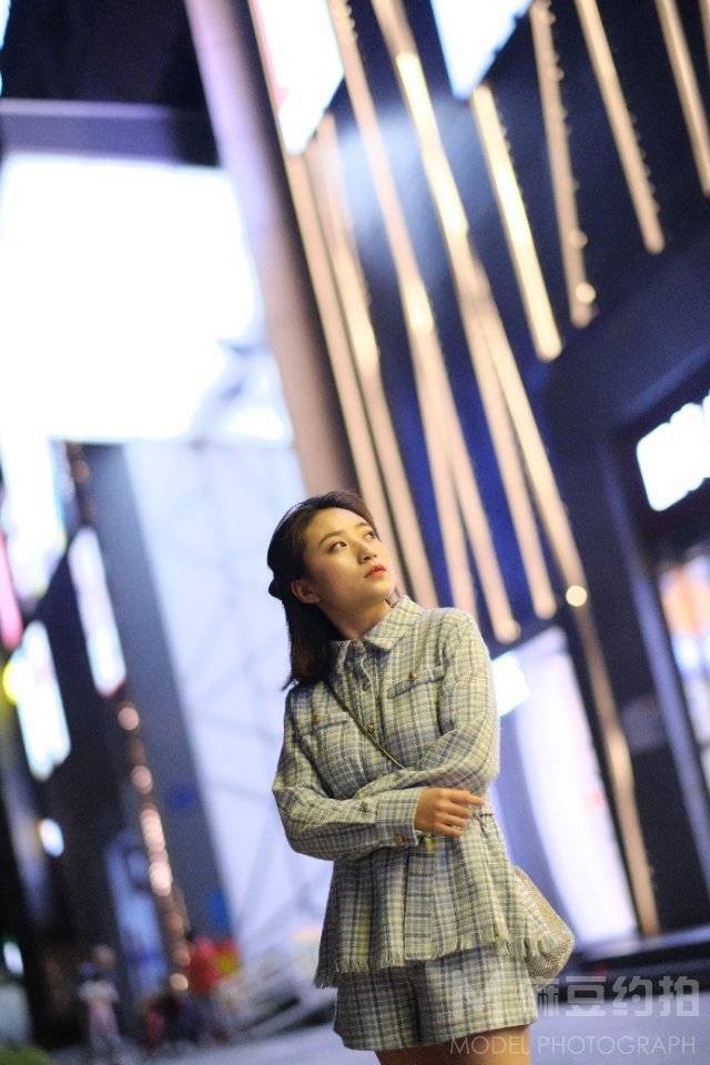 夜景模特
