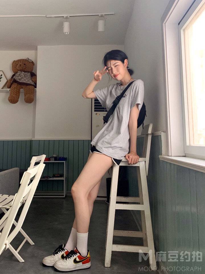 胶片模特
