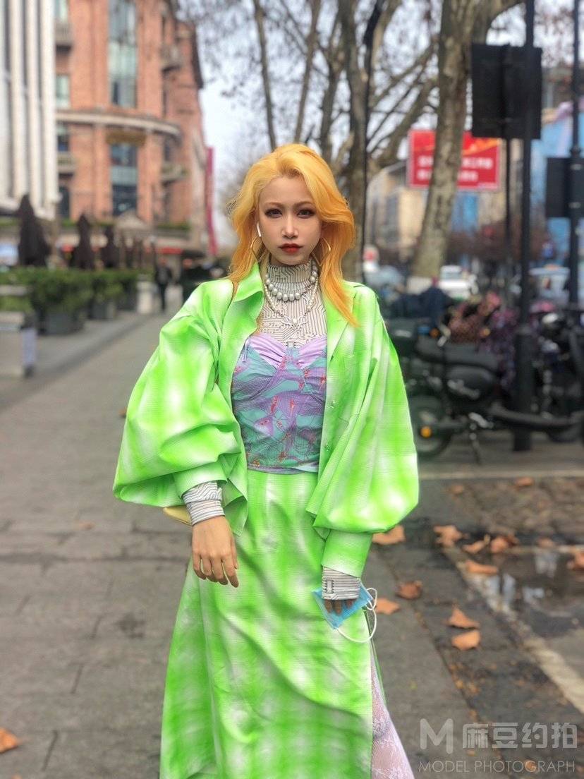 妆容模特