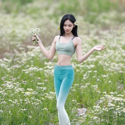 清新模特
