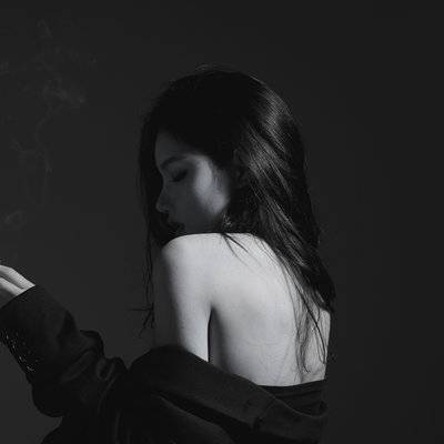 黑白模特