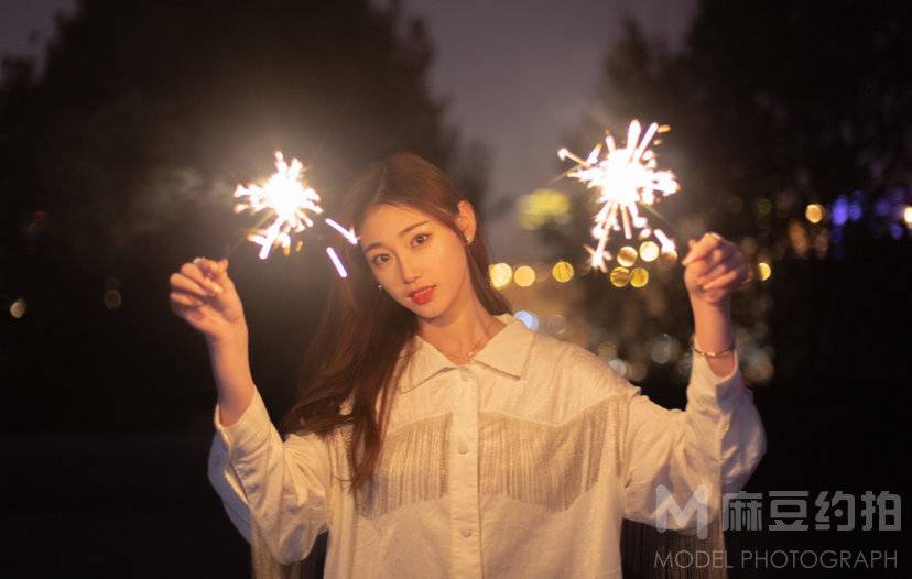 夜景模特