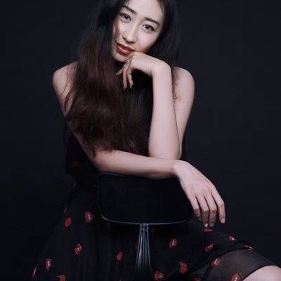 黑白模特