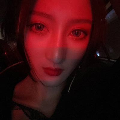 黑白模特