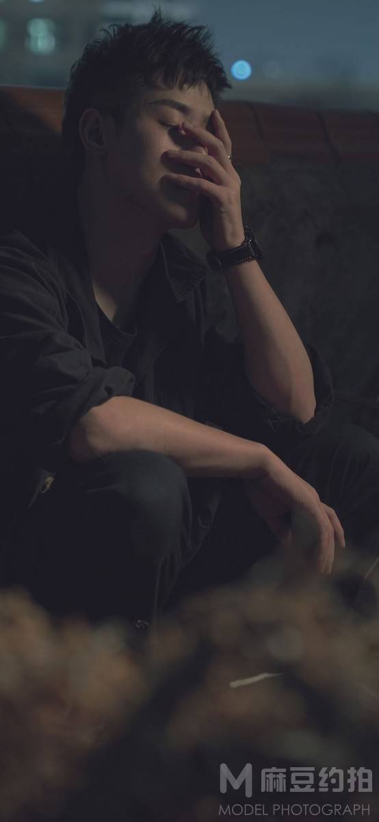 情绪模特