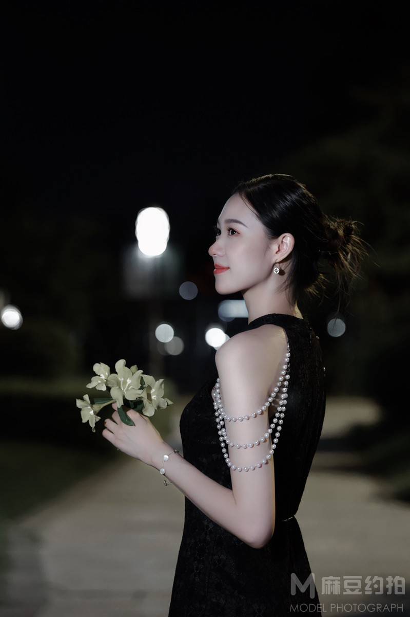 夜景模特
