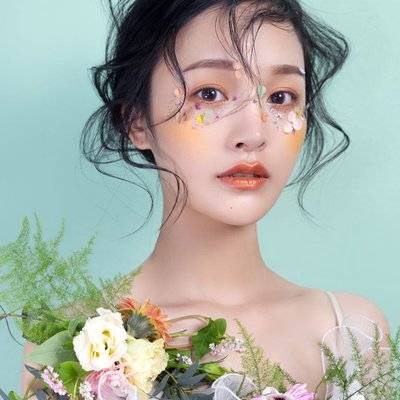 妆容模特