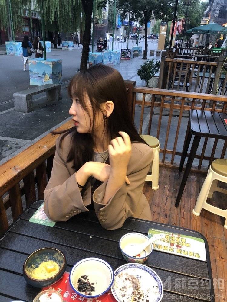 纪实模特
