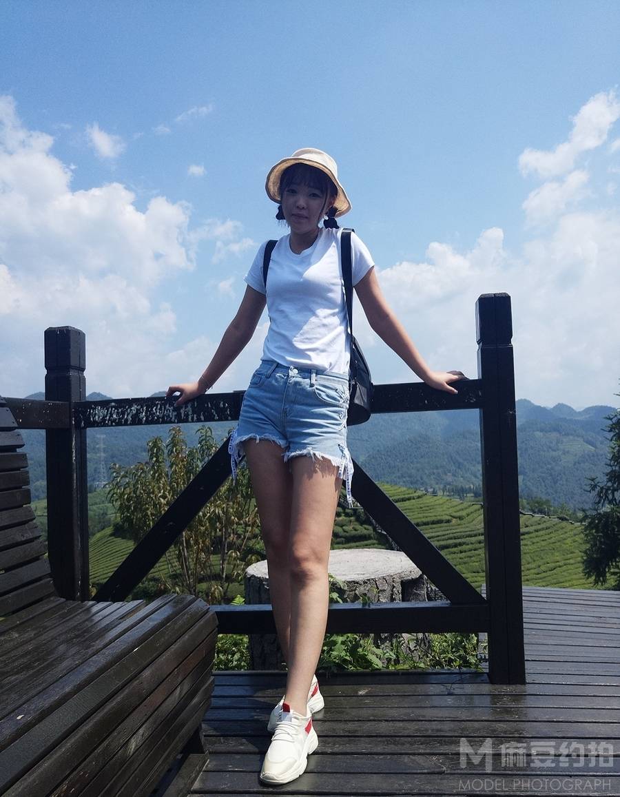 清新模特