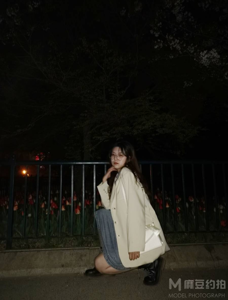 夜景模特
