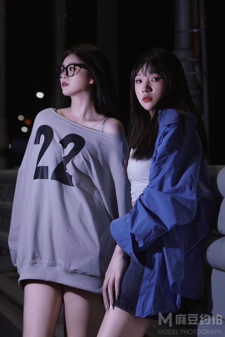 夜景模特