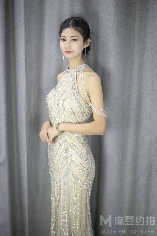 民国模特