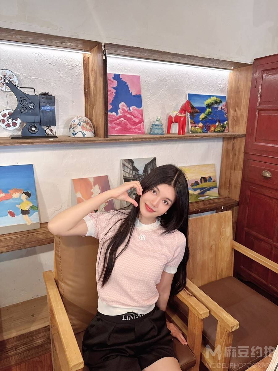 纪实模特