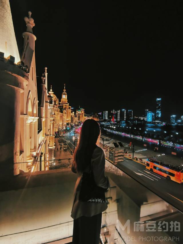 夜景模特