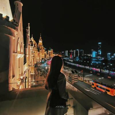 夜景模特