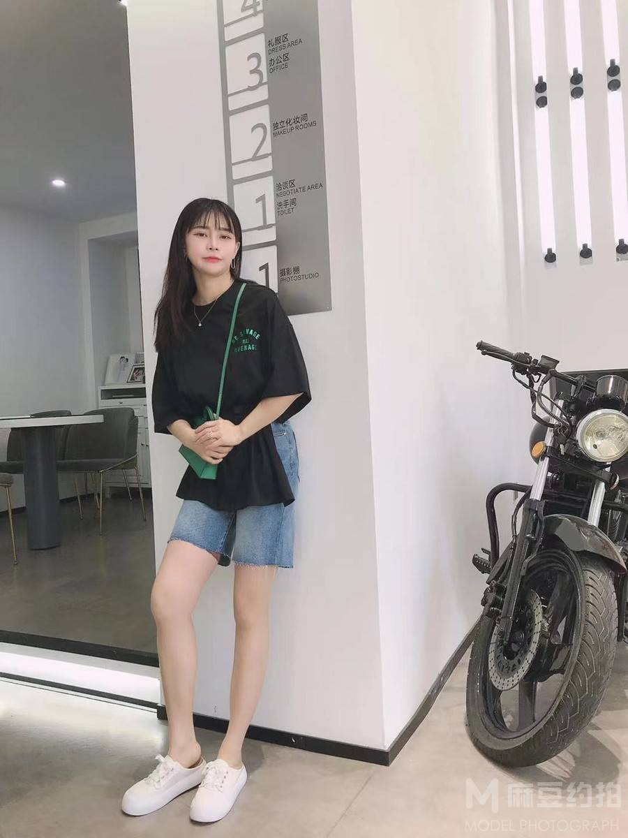 暗黑模特