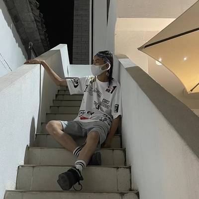 黑白模特