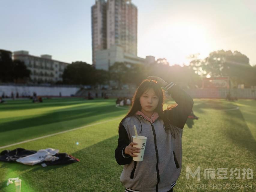 校园模特