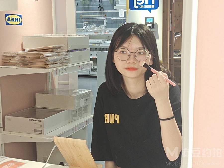 清新模特