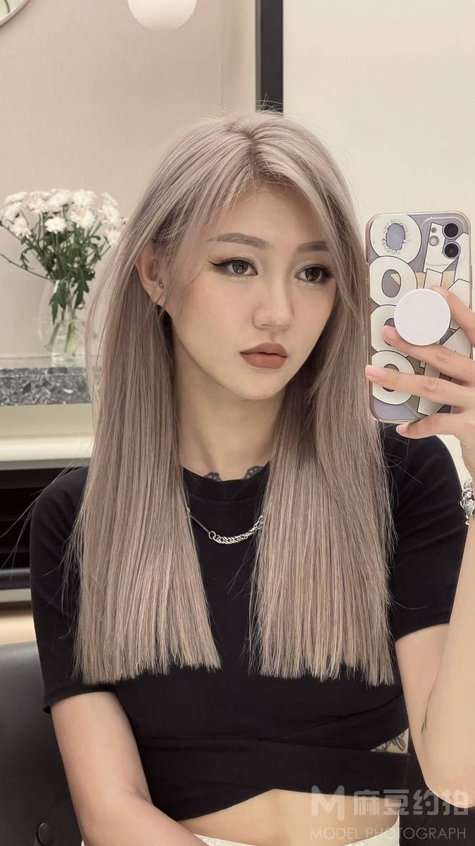 纪实模特