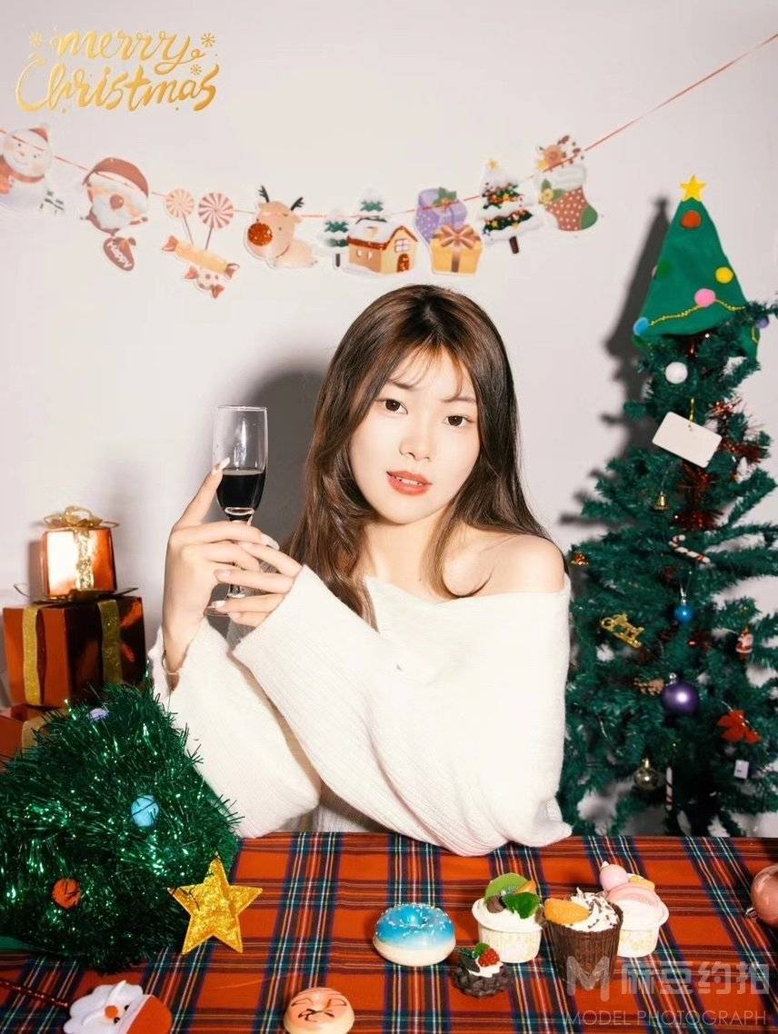宝丽来模特