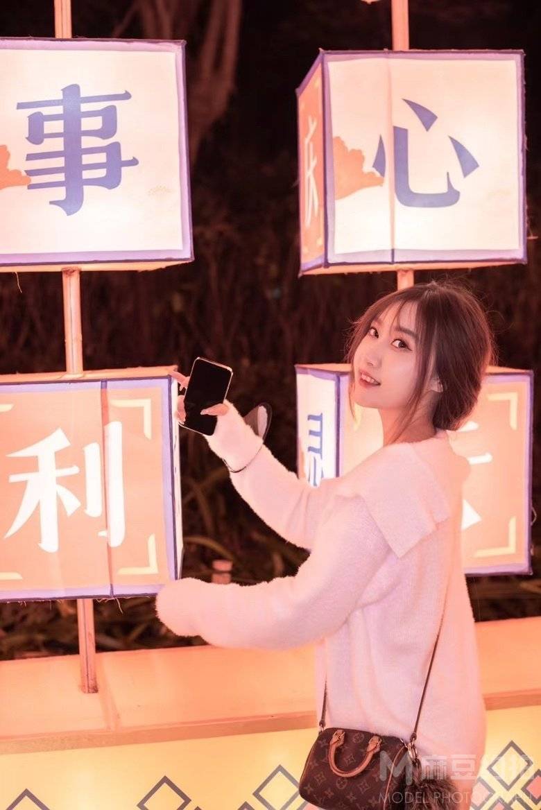 夜景模特