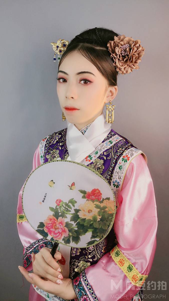 妆容模特