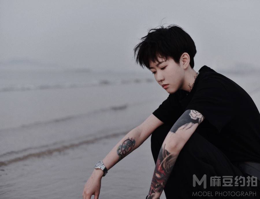 情绪模特