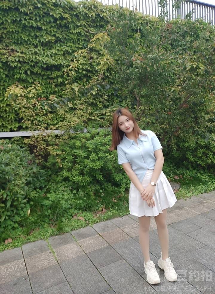 清新模特