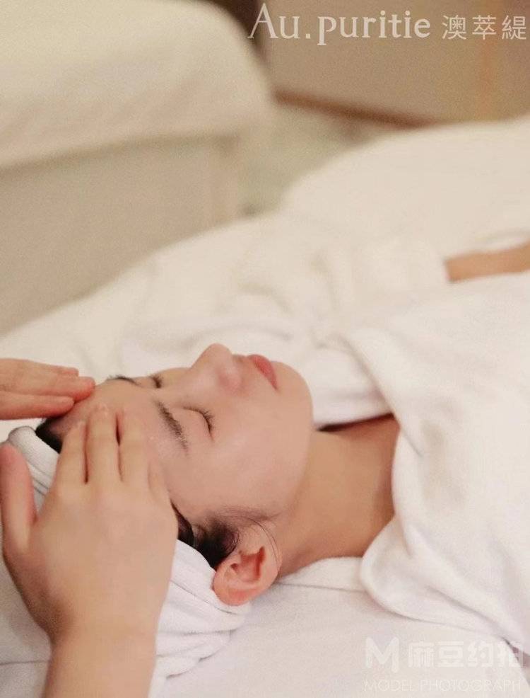 纪实模特