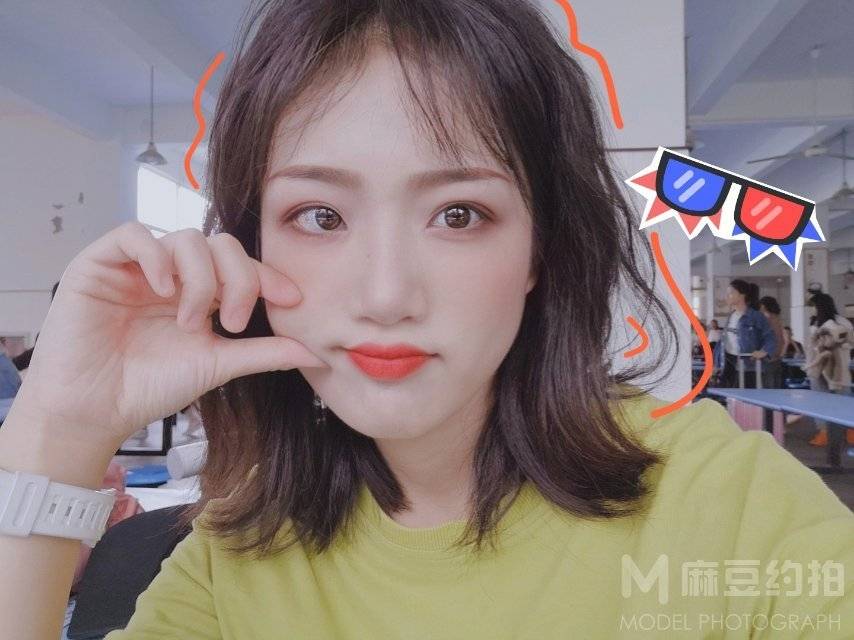 汉服模特