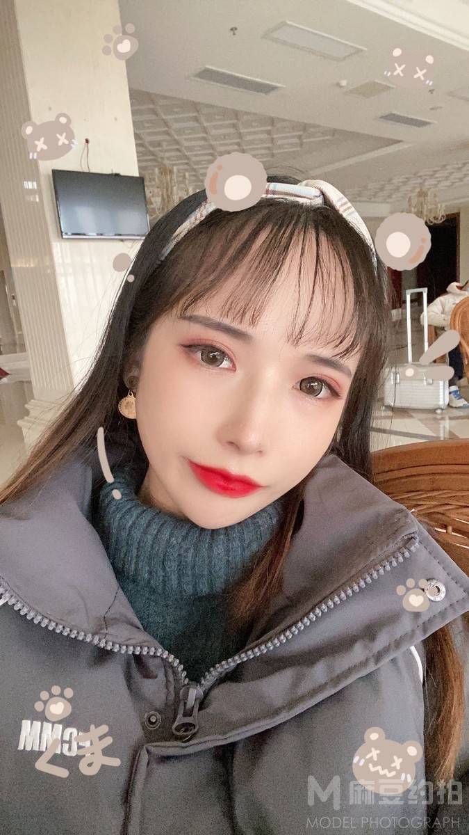 妆容模特