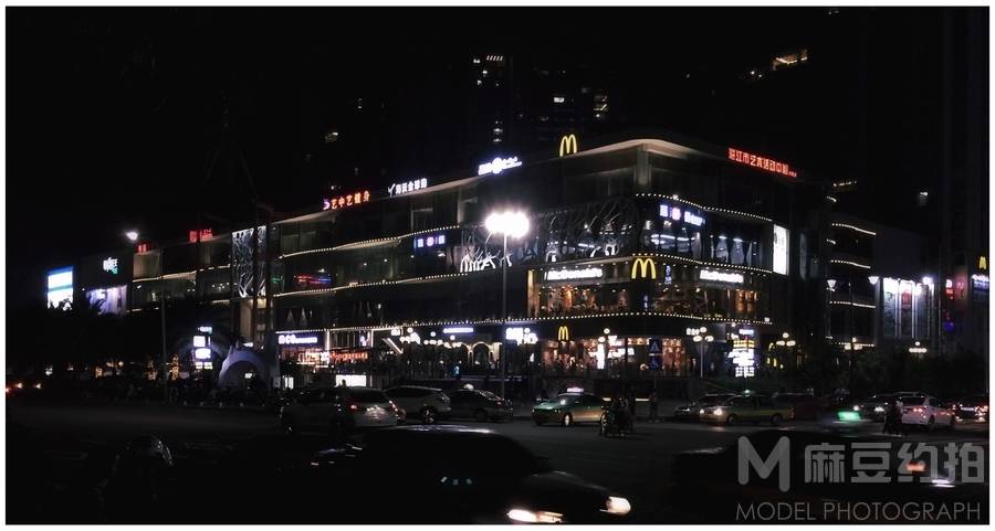 夜景模特