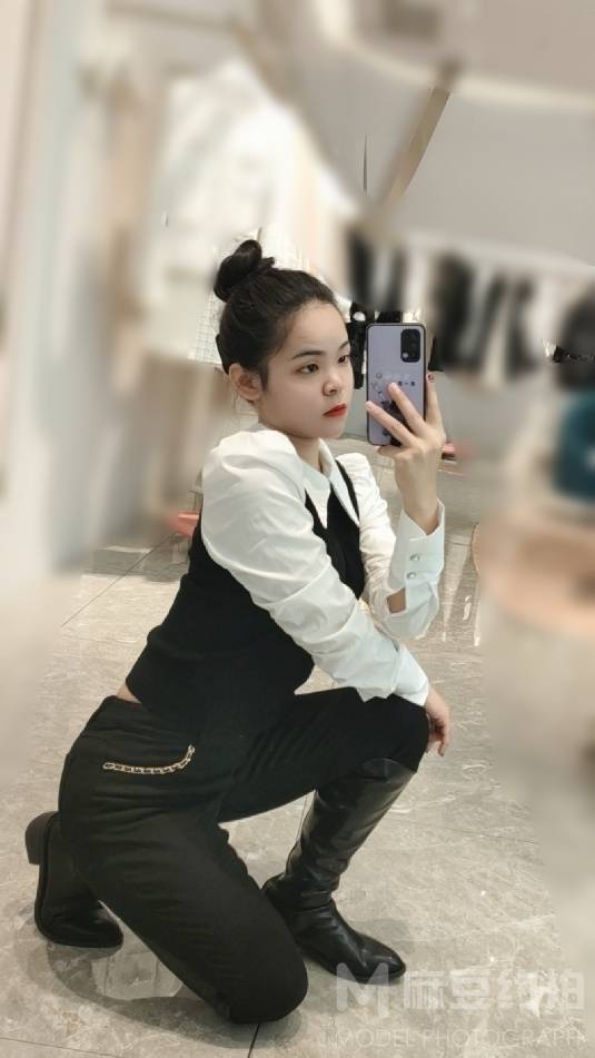 妆容模特