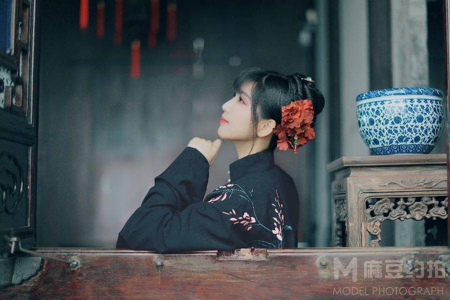 汉服模特