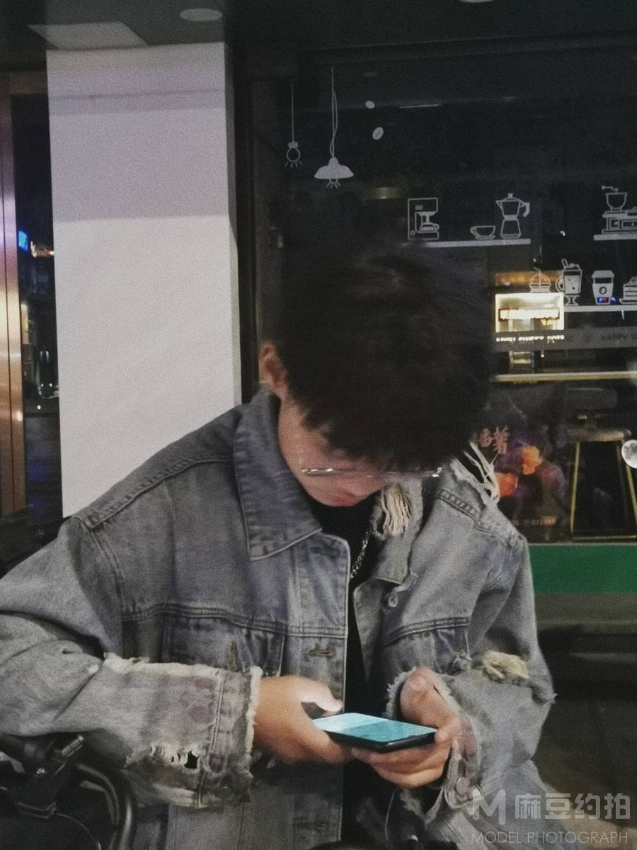 胶片模特