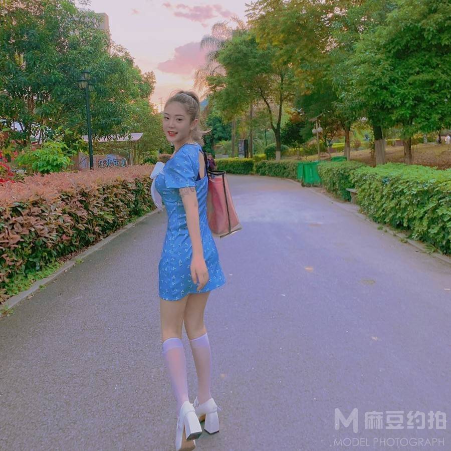 情侣模特