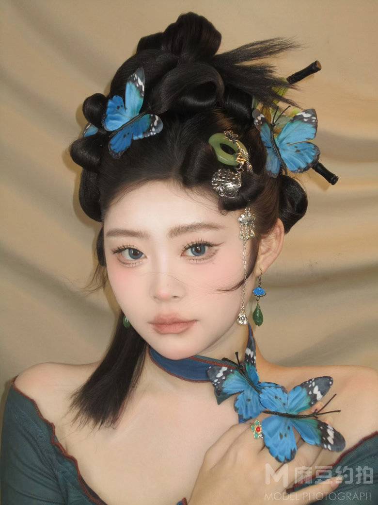 妆容模特