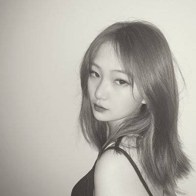 黑白模特