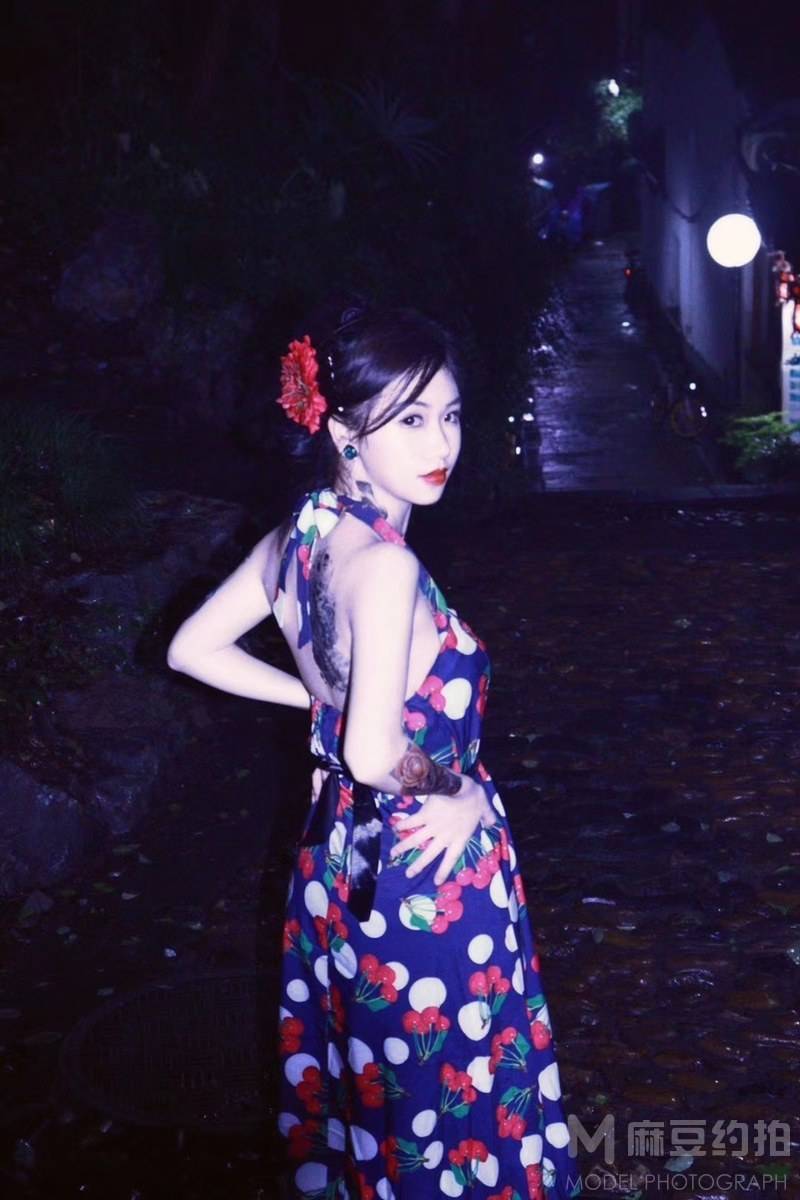 夜景模特