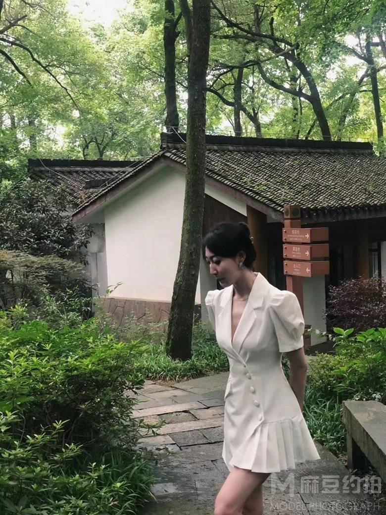 宝丽来模特
